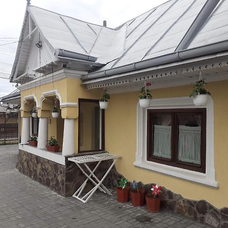 Casuta De Poveste Targu Neamt Exterior photo